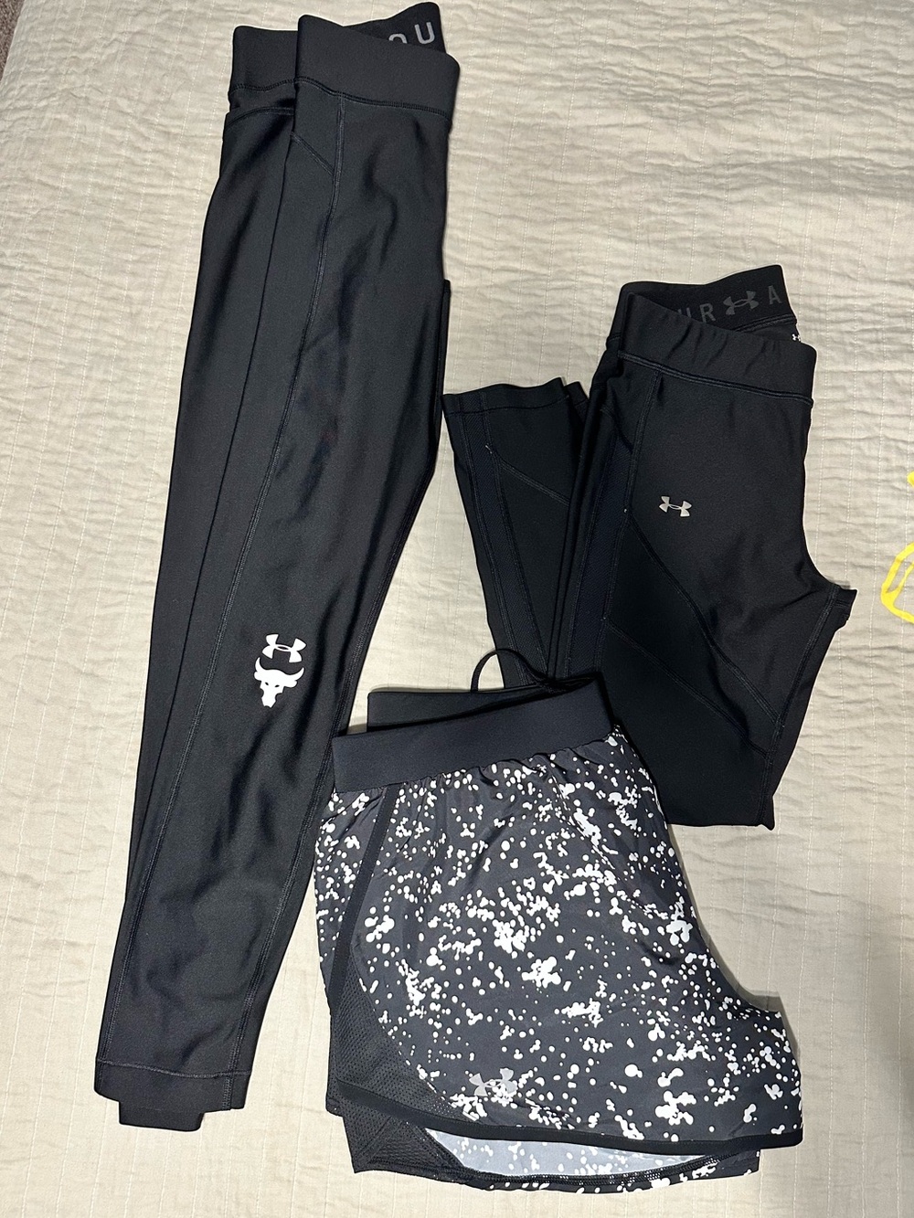 Women’s Under Armour Bundle - Medium - Picture 2 of 10